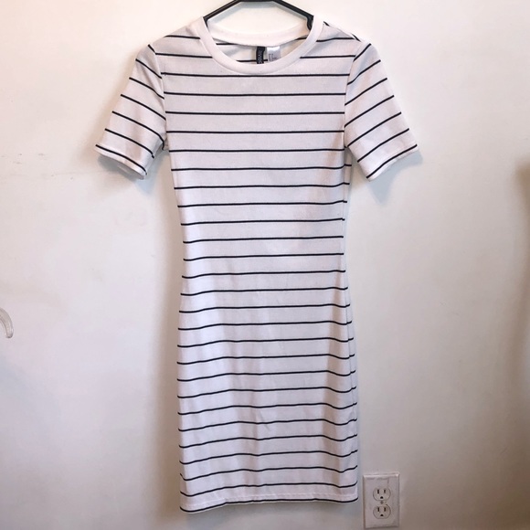 H&M Dresses & Skirts - Striped Bodycon T-Shirt Dress
